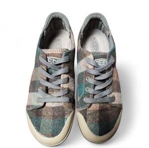 KEEN Elsa Womens 8 Plaid Fleece Lace Up Shoes Gorpcore Cap Toe Woodsy Outdoor